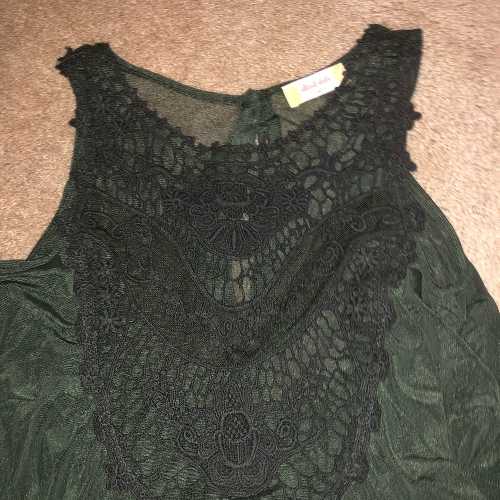 Tunic - Picture 2 of 6